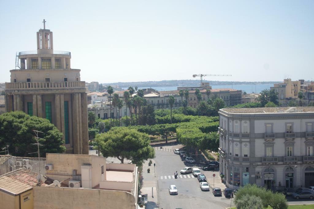 דירות סירקוזה Gabrian House מראה חיצוני תמונה